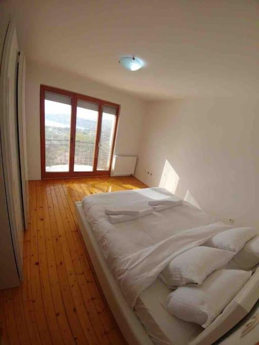 Casa Farmak - 4 Bedroom Lux Apartment With Infinity Pool & Lake View Ohrid Exterior foto